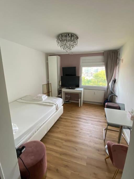Schoene, Kleine, Gemuetliche Wohnung - Stadtmitte Moguncja Zewnętrze zdjęcie